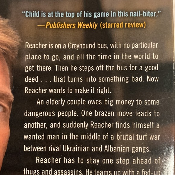 ☄️2/$15☄️Jack Reacher novel. Blue Moon - Picture 4 of 4